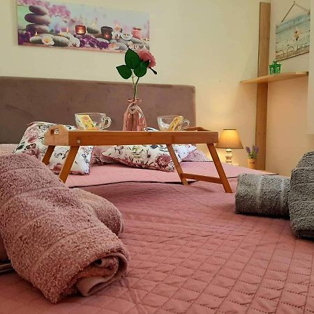 Central Square Appartment With Panoramic View Kalamata Exterior photo