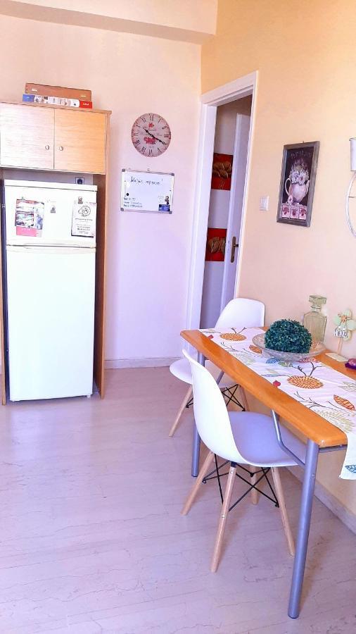 Central Square Appartment With Panoramic View Kalamata Exterior photo