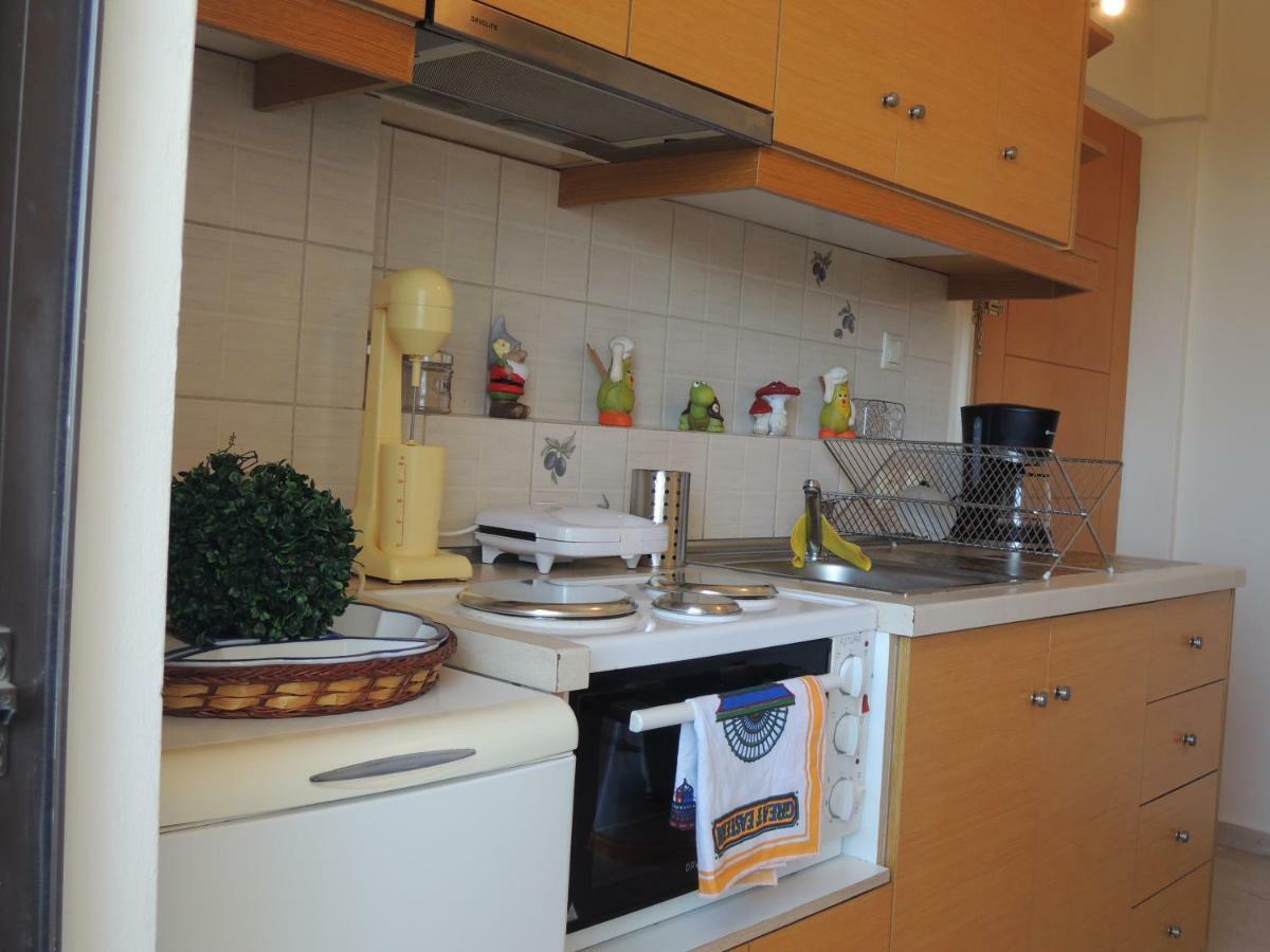 Central Square Appartment With Panoramic View Kalamata Exterior photo